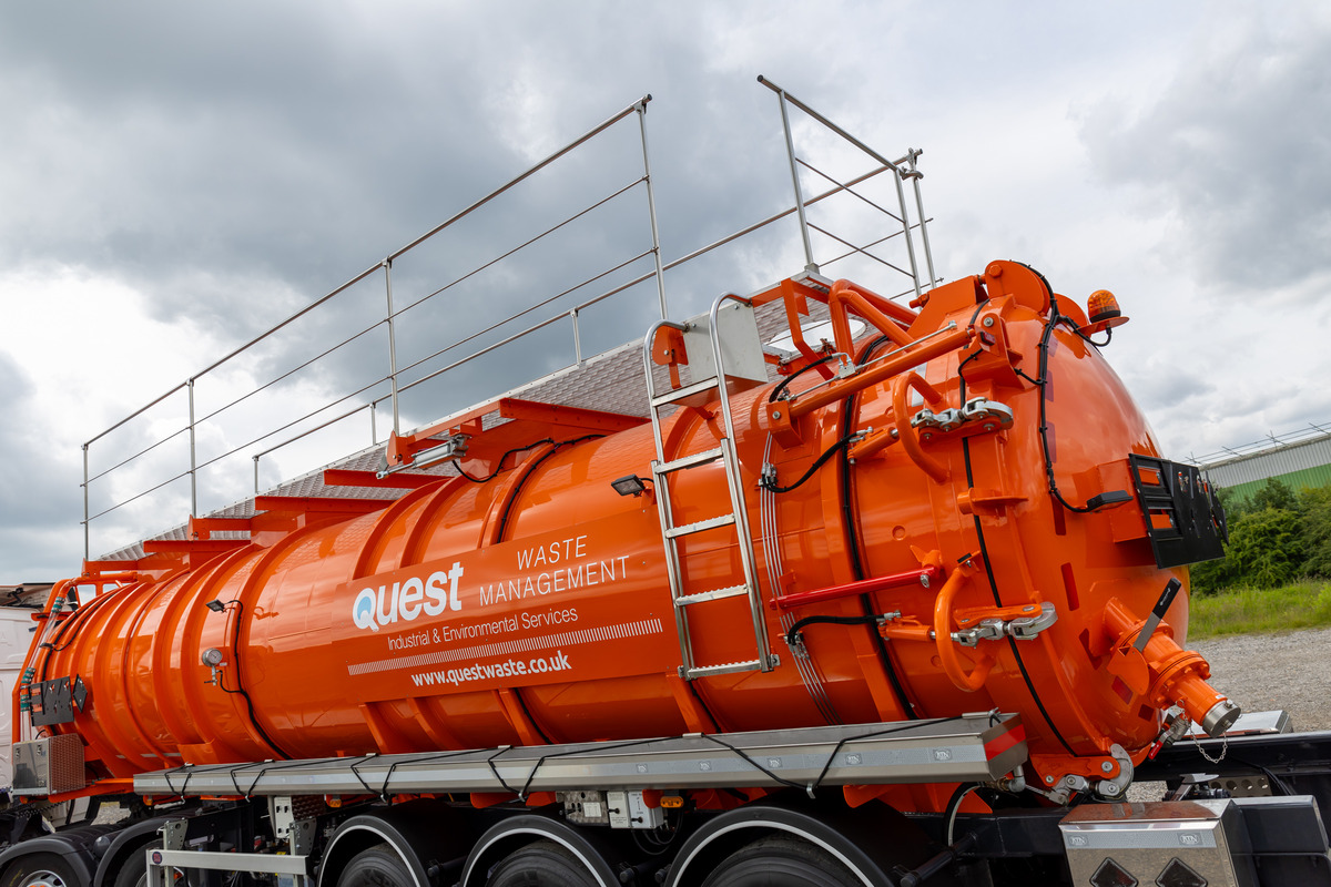 Quest Waste Management's NEW 30,000 Litre Articulated ADR Tanker