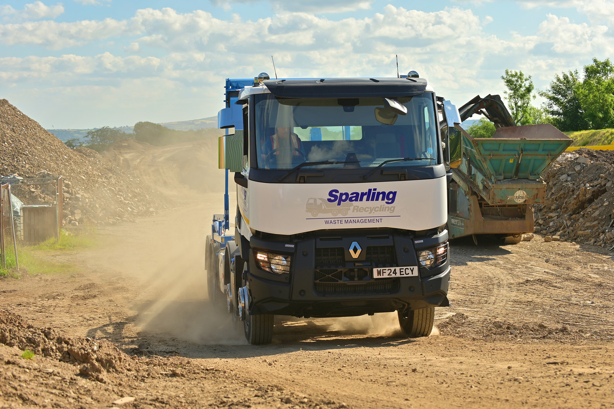 Sparling Recycling Boosts Fleet with Renault Hookloader