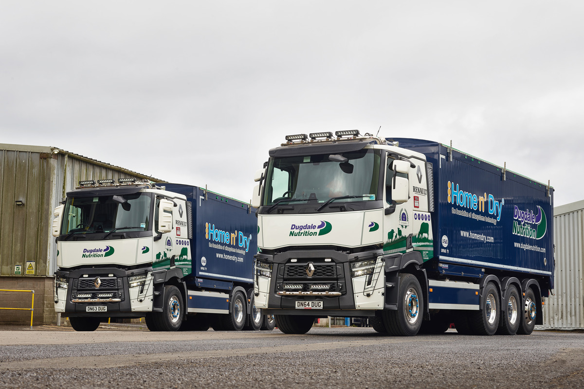 Dugdale Nutrition Bulks Fleet with Renault Trucks Tridems